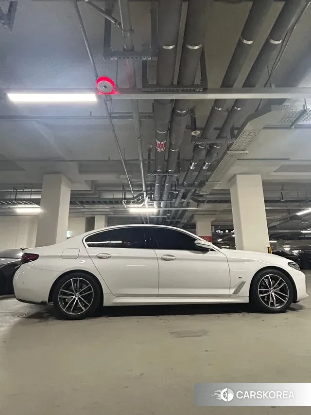 BMW 5 Series (G30) 2020 Белый из Кореи, фото 6