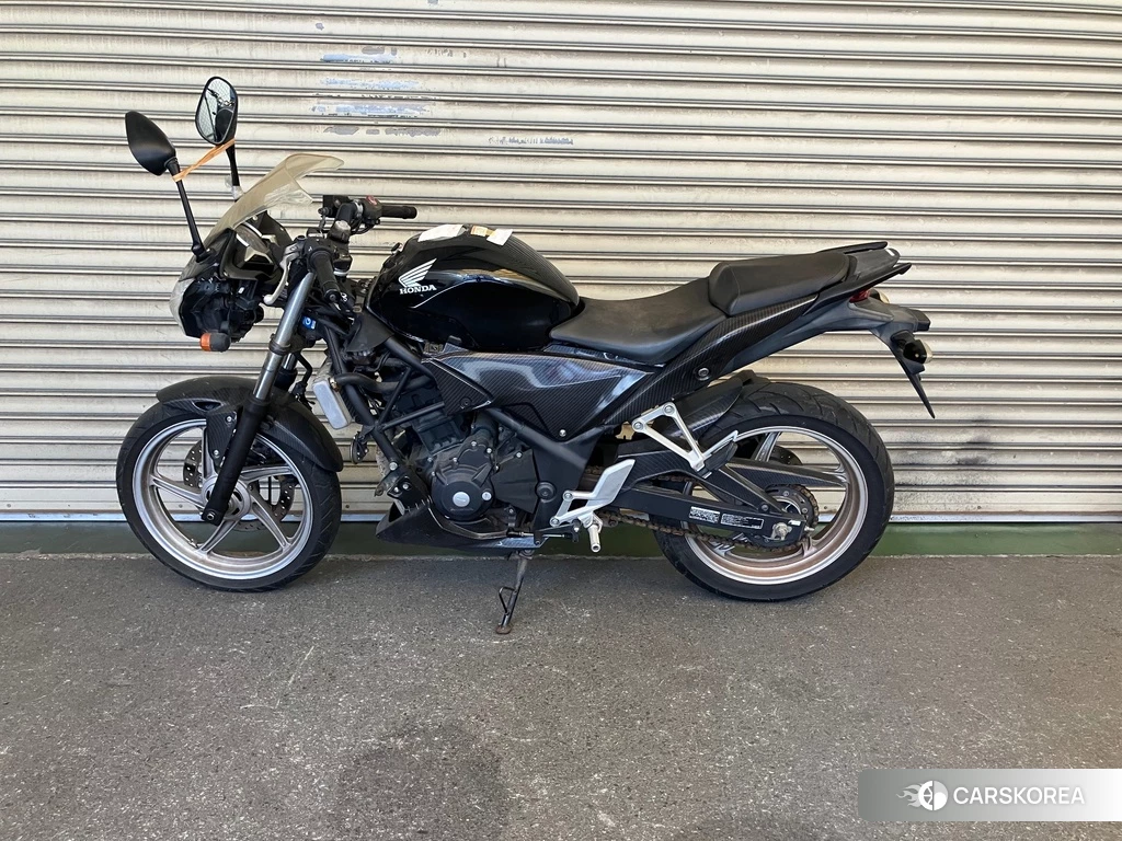 Проданный Honda CBR250R 2011 из Японии