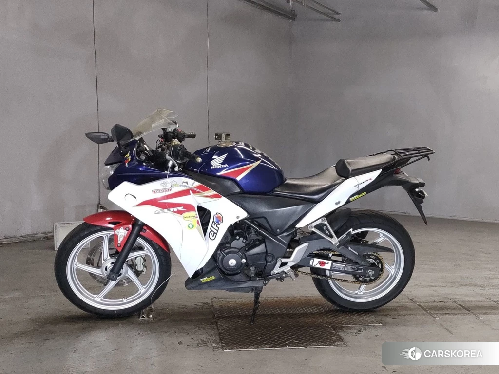 Проданный Honda CBR250R 2011 из Японии