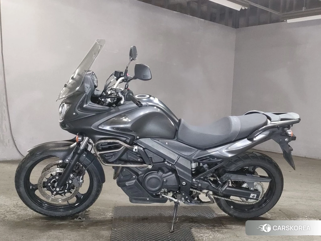 Проданный Suzuki V-STROM 650 DL650 2013 из Японии