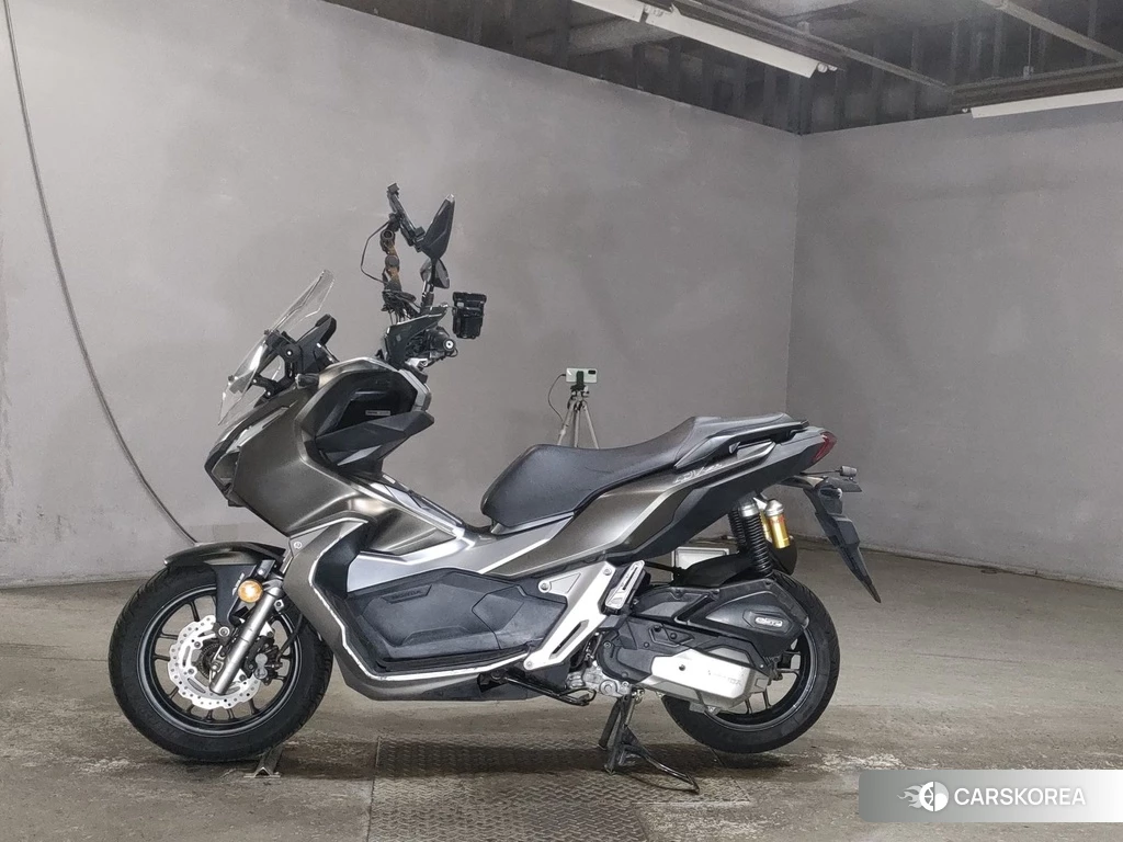 Проданный Honda ADV150 2019 из Японии, фото 2