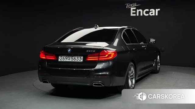 BMW 5 Series (G30) id 3899408 из Кореи 10