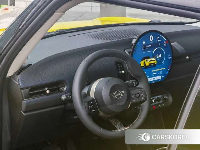 MINI Unknown 2025 Желтый из Китая, фото 6