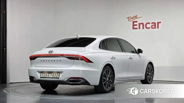 Hyundai The New Grandeur IG id 3828374 из Кореи 12