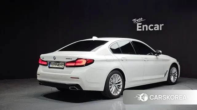 BMW 5 Series (G30) id 3385031 из Кореи 12