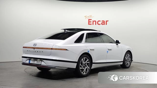 Hyundai Grandeur (GN7) id 3914715 из Кореи 12