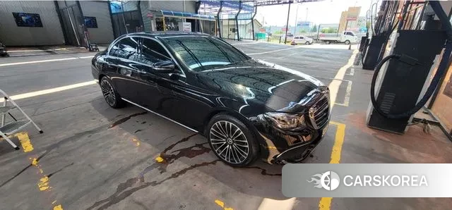 Mercedes-Benz E-Class W213 2018 Черный из Кореи, фото 2