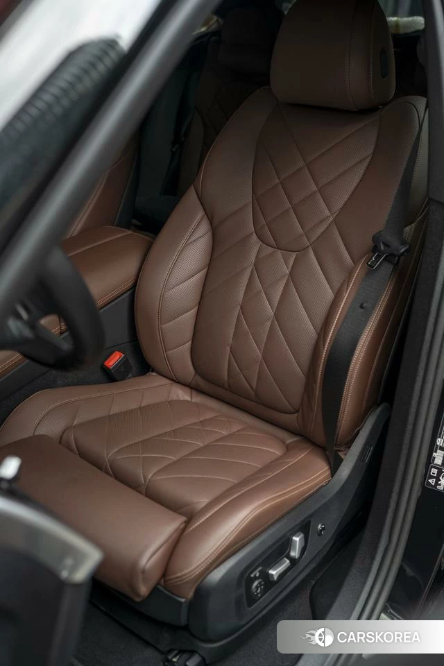 BMW X6 id 4265957 из Китая 9