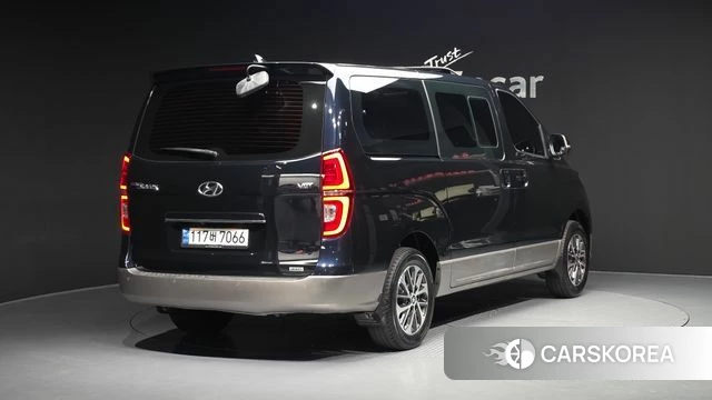 Hyundai The New Grand Starex id 3965659 из Кореи 12