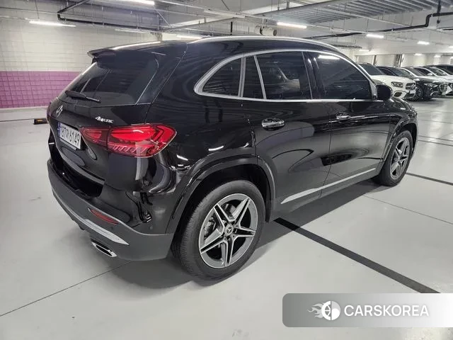 Mercedes-Benz GLA - Class H247 2025 Черный из Кореи, фото 6