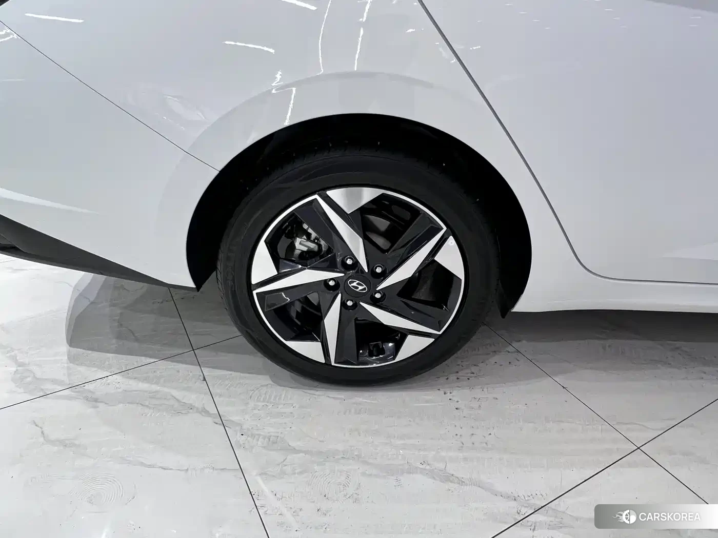 Hyundai Elantra id 4601122 из Китая 12
