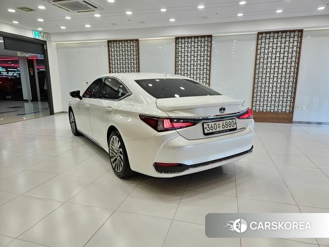 Lexus ES300h 7th generation id 4704896 из Кореи 7
