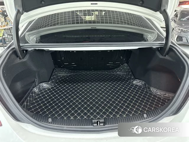 Mercedes-Benz Class C id 4314377 из Китая 12