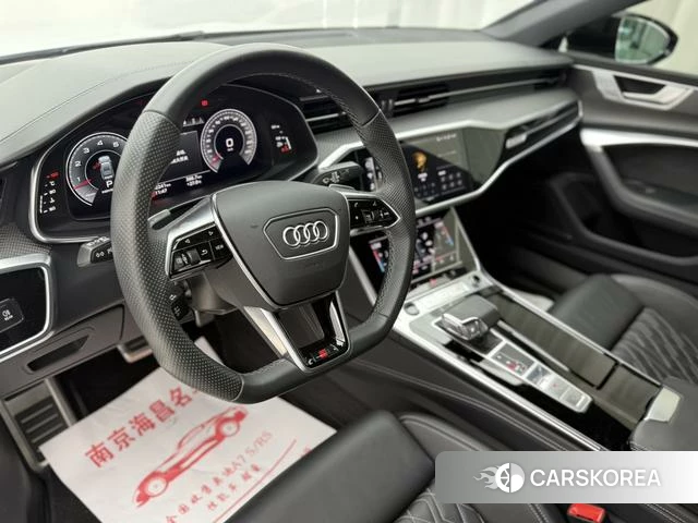 Audi A7 2022 Белый из Китая, фото 2