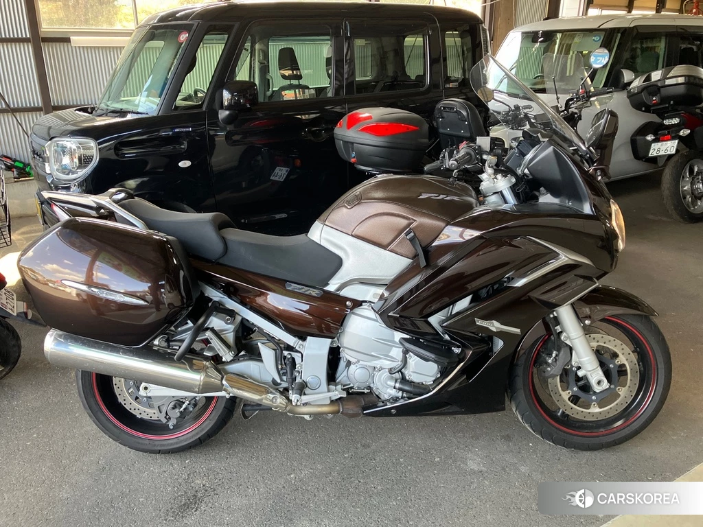 Проданный Yamaha FJR 1300 2014 из Японии