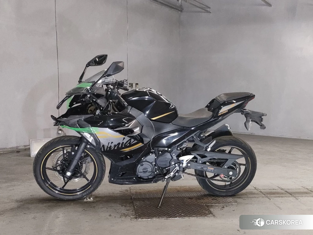 Проданный Kawasaki NINJA 400 2019 из Японии