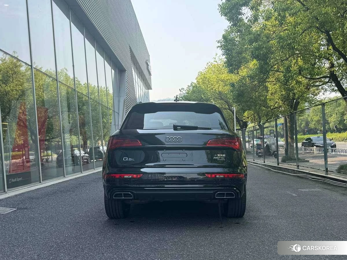 Audi Q5L id 4405735 из Китая 8