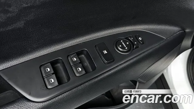 Kia Stonic id 2662046 из Кореи 12