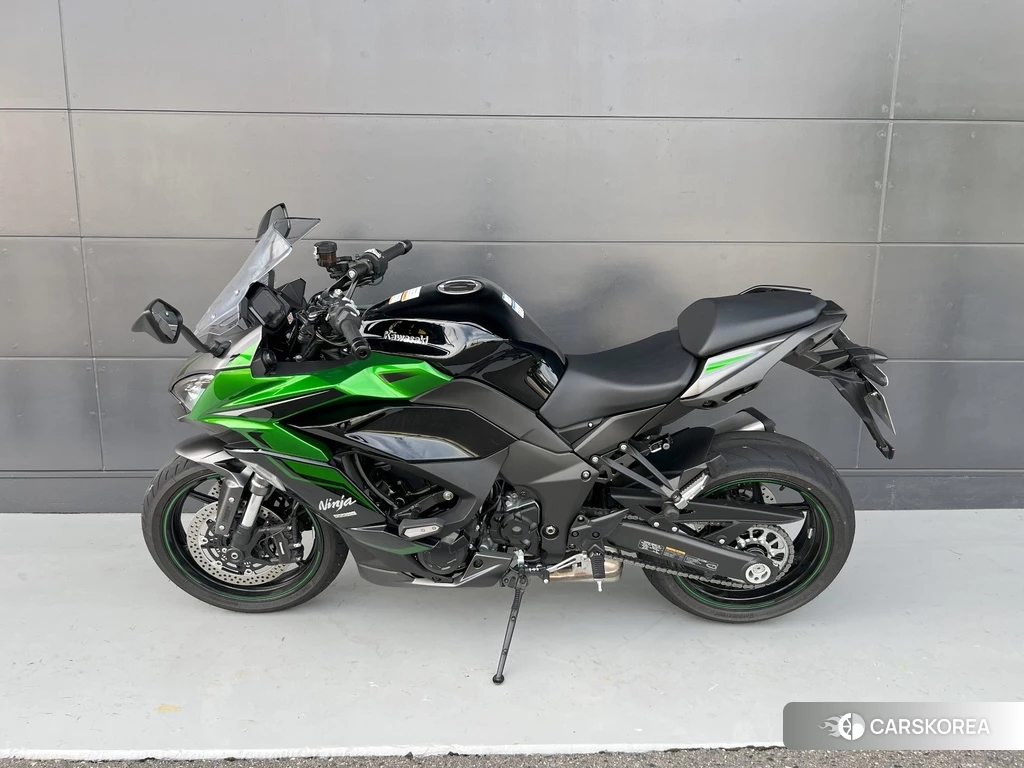 Проданный Kawasaki NINJA 1000 SX 2024 из Японии, фото 2