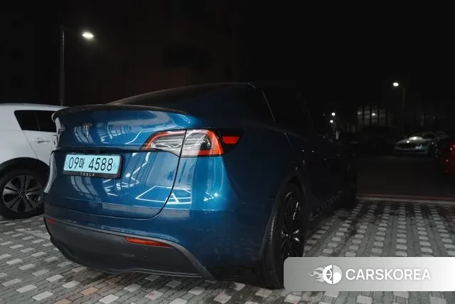 Tesla Model Y 2023 Синий из Кореи, фото 3