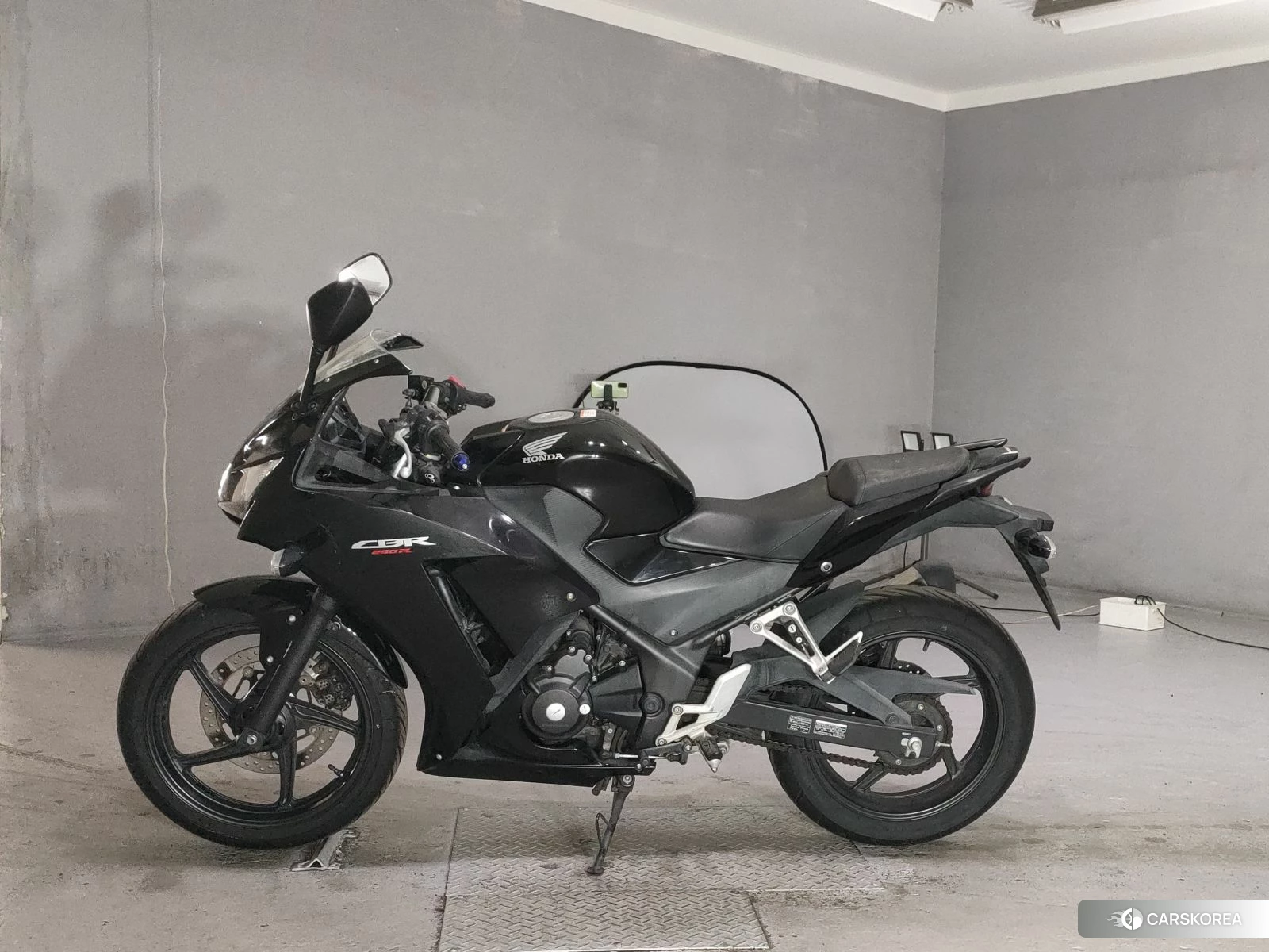 Проданный Honda CBR250R id 4207211 из Японии