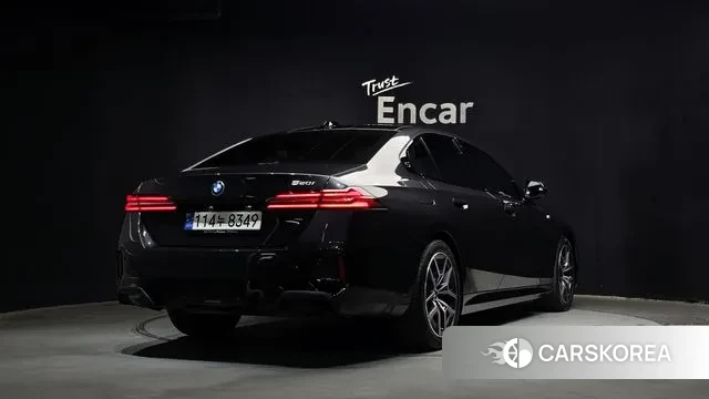 BMW 5 Series (G60) id 3725825 из Кореи 12