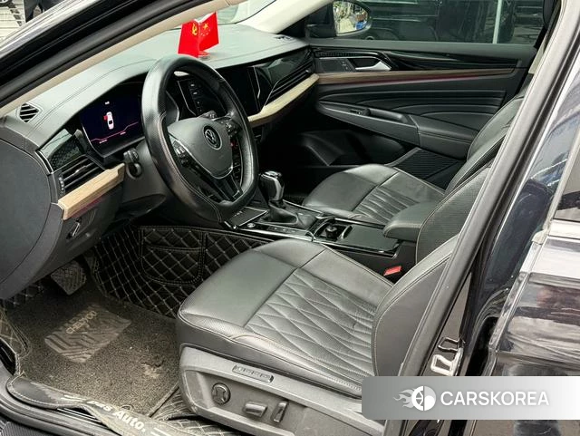 Volkswagen Passat 2021 Черный из Китая, фото 2