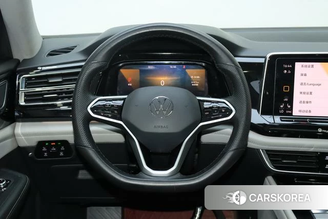 Volkswagen Tourang id 4334781 из Китая 12