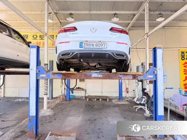 Mercedes-Benz E-Class W213 2022 Белый из Кореи, фото 2