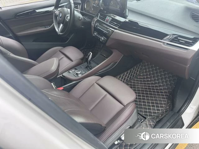 BMW X1 2022 Белый из Китая, фото 2