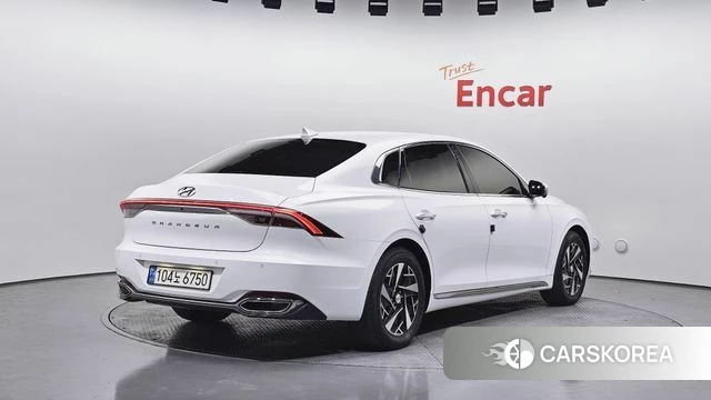 Hyundai The New Grandeur IG Hybrid id 4231568 из Кореи 12