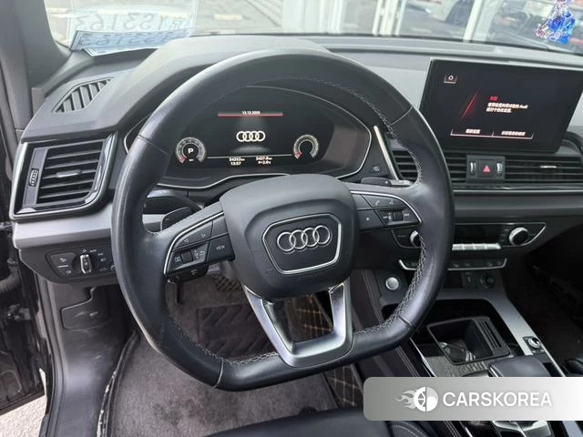 Audi Q5L Sportback 2021 Черный из Китая, фото 2