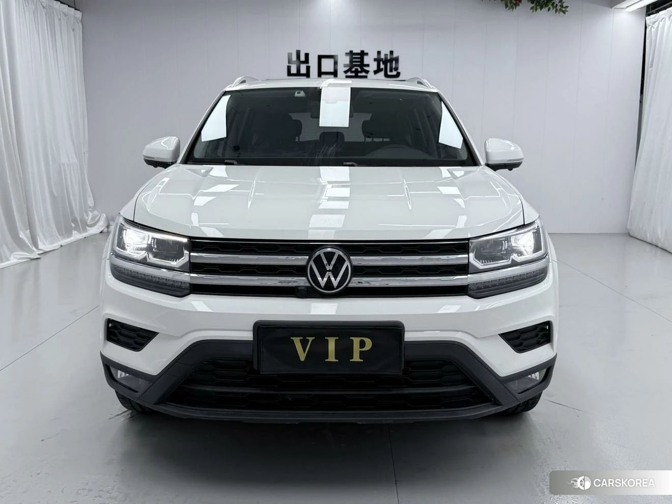 Volkswagen Tharu 2020 Белый из Китая