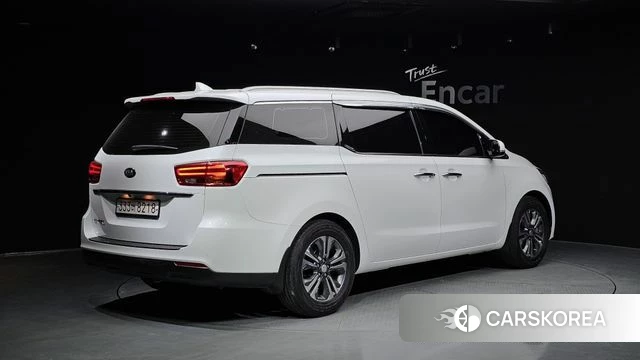 Kia The New Carnival id 3853702 из Кореи 12