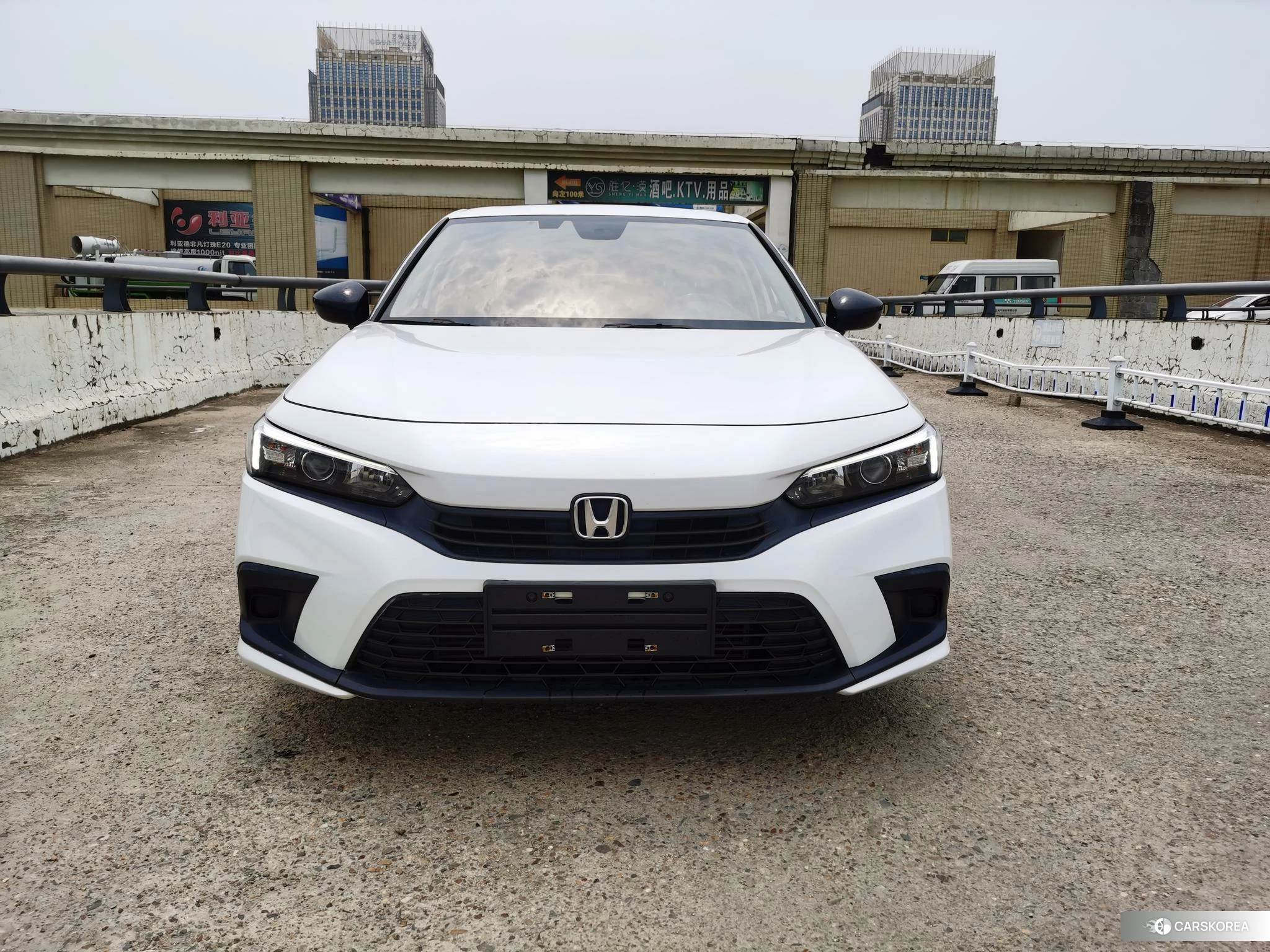 Honda Civic 2021 Белый из Китая, фото 2