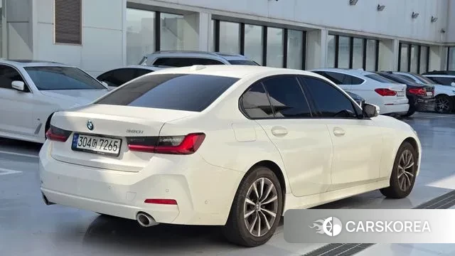 BMW 3 Series (G20) 2022 Белый из Кореи, фото 2