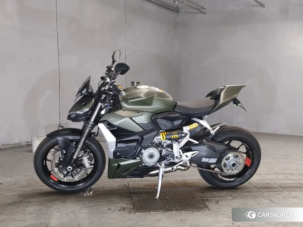 Проданный Ducati STREETFIGHTER V2 2023 из Японии, фото 2