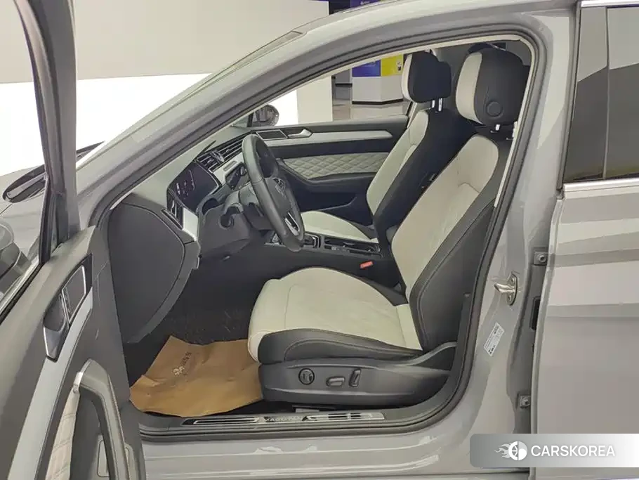 Volkswagen Magotan id 4576603 из Китая 8