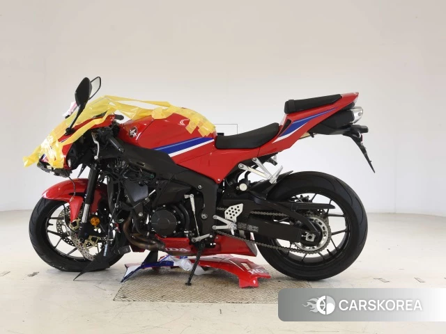 Honda CBR600RR 2024 из Японии, фото 2