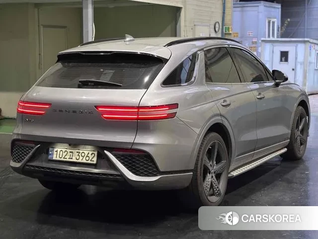 Genesis GV70 2022 Серебристо-серый из Кореи, фото 3