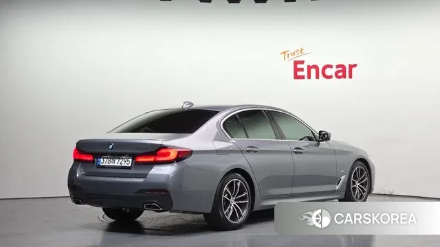 BMW 5 Series (G30) id 3053121 из Кореи 12