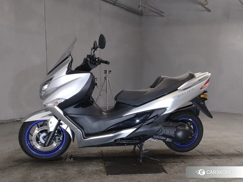 Проданный Suzuki BURGMAN 400 2021 из Японии, фото 2