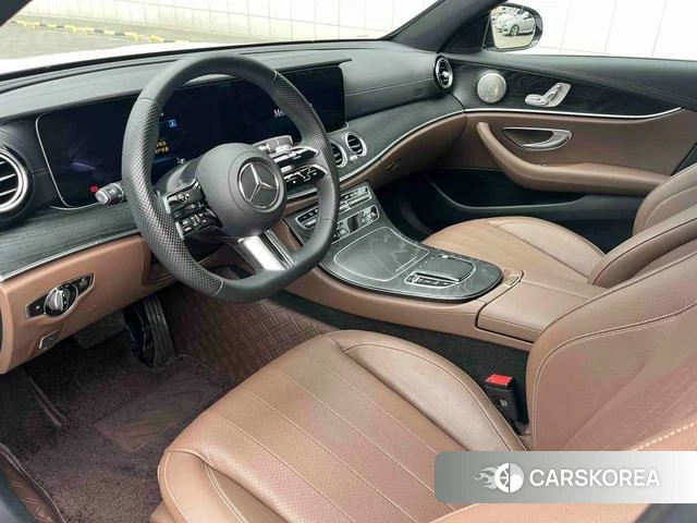 Mercedes-Benz E-class (imported) 2023 Белый из Китая, фото 2