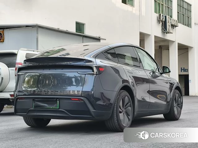 Tesla Model Y id 3907802 из Китая 7