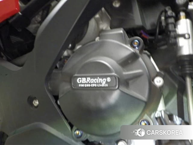 Engine photo