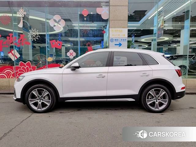Audi Q5L 2022 Белый из Китая, фото 2