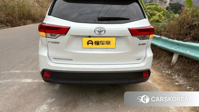 Toyota Highlander 2022 -- из Китая, фото 2