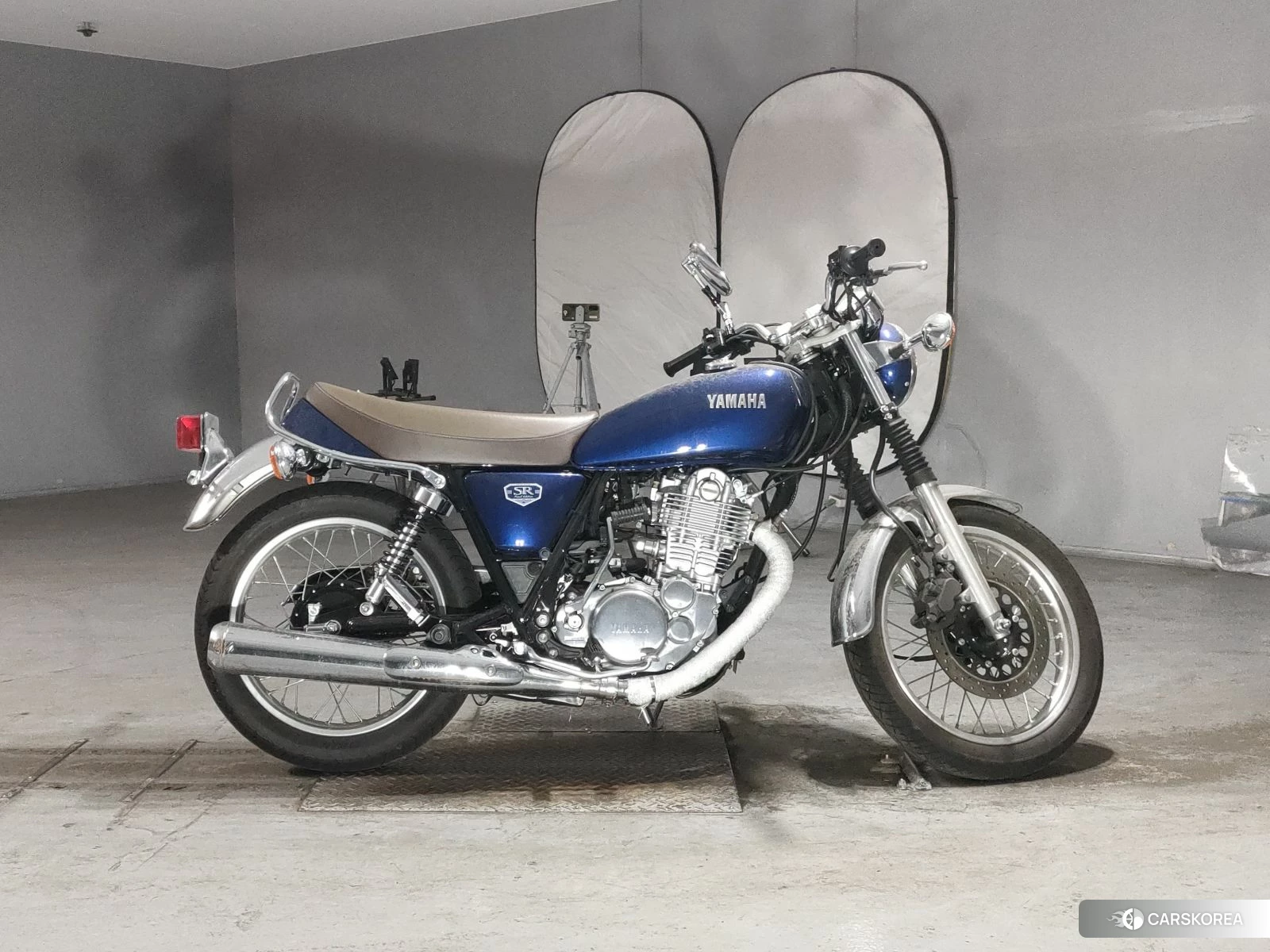 Проданный Yamaha SR 400 2022 из Японии, фото 2