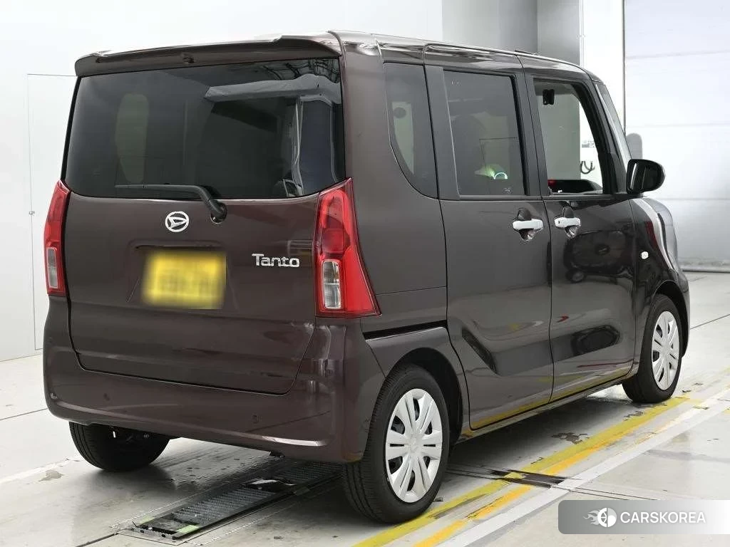 Daihatsu Tanto 2025 из Японии, фото 2