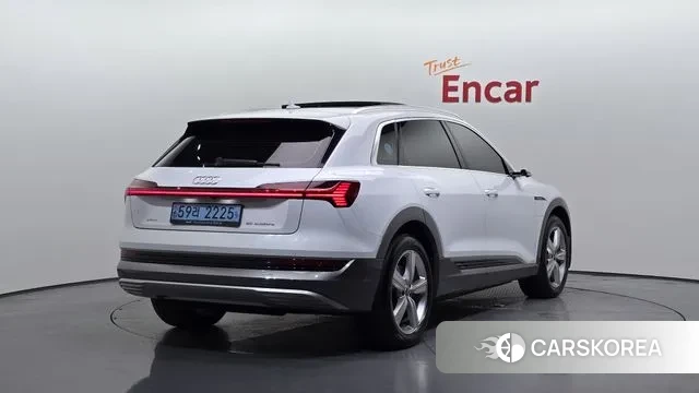 Audi e-Tron id 3218921 из Кореи 12